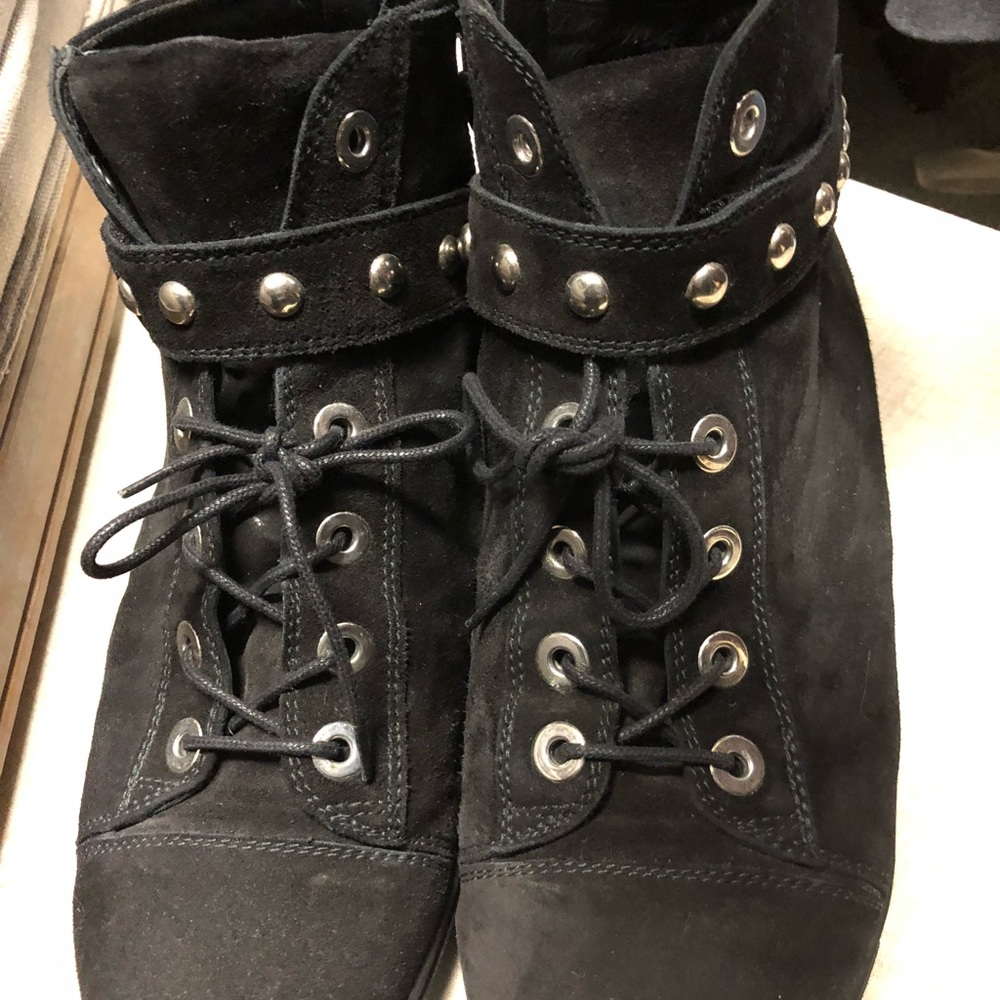 Stuart Weitzman, Black Shotput Sneakers - Picture 2 of 8